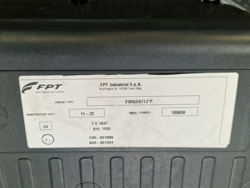 Iveco Cursor 13 F3HGE611J*P Engine (Truck) - Motor - Teherautó: 2 kép. Iveco Cursor 13 F3HGE611J*P Engine (Truck) - Motor - Teherautó: 2 kép.
