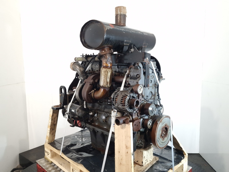 Iveco FPT 667TA F4HE0684J*D Engine (Plant) - Motor - Építőipari gépek: 4 kép. Iveco FPT 667TA F4HE0684J*D Engine (Plant) - Motor - Építőipari gépek: 4 kép.
