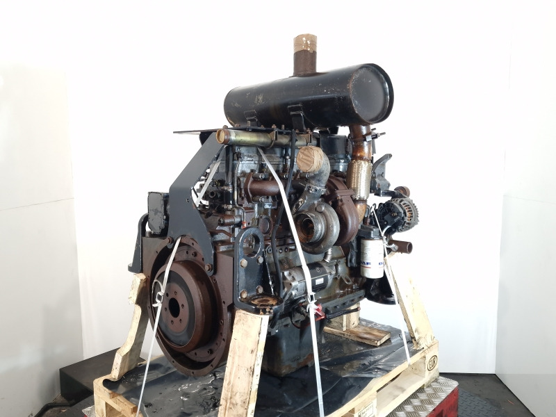 Iveco FPT 667TA F4HE0684J*D Engine (Plant) - Motor - Építőipari gépek: 1 kép. Iveco FPT 667TA F4HE0684J*D Engine (Plant) - Motor - Építőipari gépek: 1 kép.