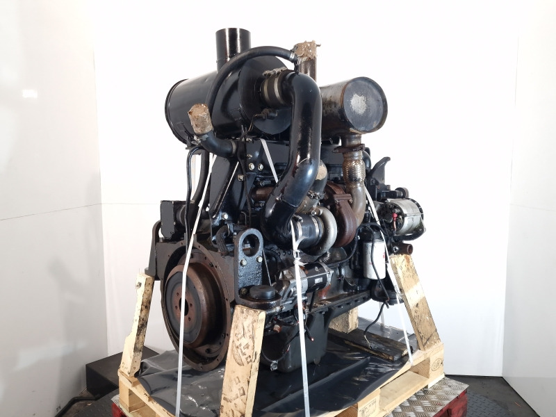 Iveco FPT F4HE9684E*J104 Engine (Plant) - Motor - Építőipari gépek: 1 kép. Iveco FPT F4HE9684E*J104 Engine (Plant) - Motor - Építőipari gépek: 1 kép.