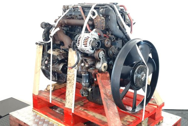 Iveco Tector 4ISB E3 F4AE0481A Engine (Truck) - Motor - Teherautó: 5 kép. Iveco Tector 4ISB E3 F4AE0481A Engine (Truck) - Motor - Teherautó: 5 kép.