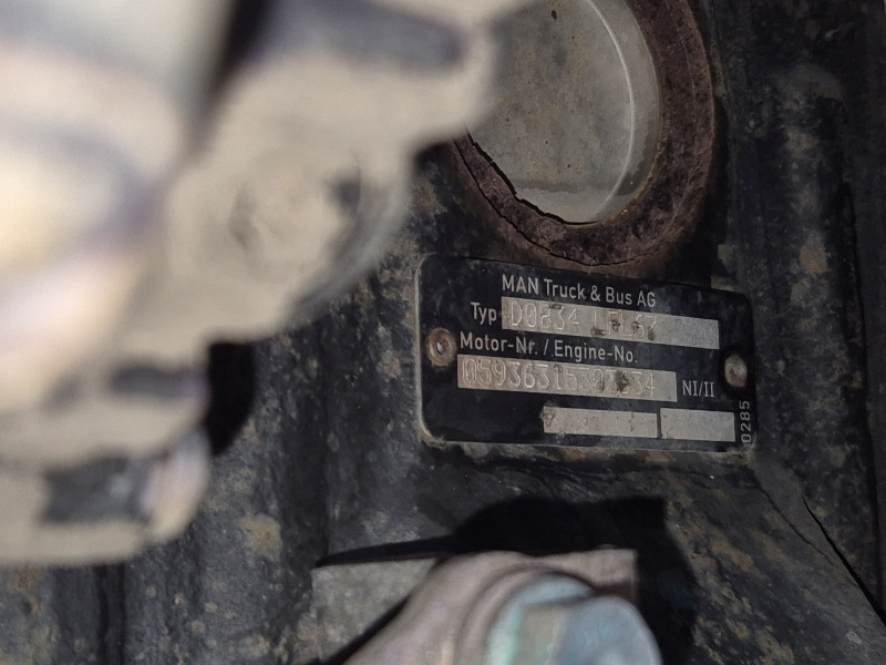 MAN D0834 LFL67 Engine (Truck) - Motor - Teherautó: 2 kép. MAN D0834 LFL67 Engine (Truck) - Motor - Teherautó: 2 kép.