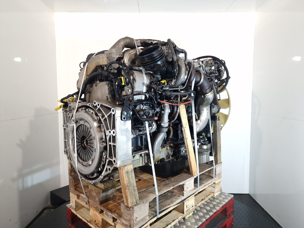 MAN D2676 LF51 Engine (Truck) - Motor - Teherautó: 1 kép. MAN D2676 LF51 Engine (Truck) - Motor - Teherautó: 1 kép.