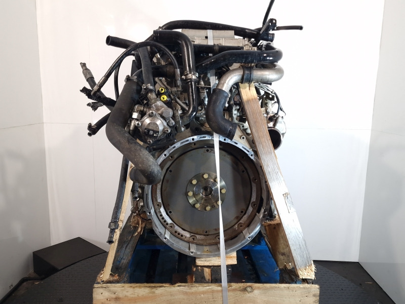 Mercedes Benz M936LAG.6-1 Econic Spec LPG Engine (Truck) - Motor - Teherautó: 2 kép. Mercedes Benz M936LAG.6-1 Econic Spec LPG Engine (Truck) - Motor - Teherautó: 2 kép.