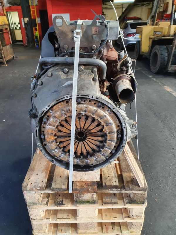 Mercedes Benz OM906LA III/2-00 Atego Spec - Motor - Teherautó: 3 kép. Mercedes Benz OM906LA III/2-00 Atego Spec - Motor - Teherautó: 3 kép.