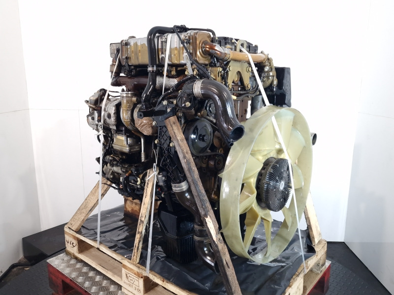 Mercedes Benz OM934LA.6-4-00 Engine (Truck) - Motor - Teherautó: 4 kép. Mercedes Benz OM934LA.6-4-00 Engine (Truck) - Motor - Teherautó: 4 kép.