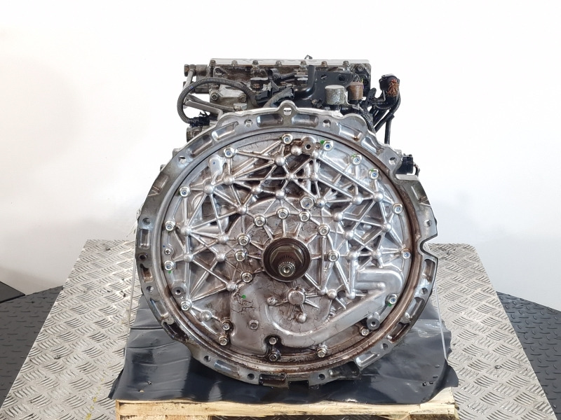 Mitsubishi MO38S6A302 automatic Gearbox - Sebességváltó: 2 kép. Mitsubishi MO38S6A302 automatic Gearbox - Sebességváltó: 2 kép.