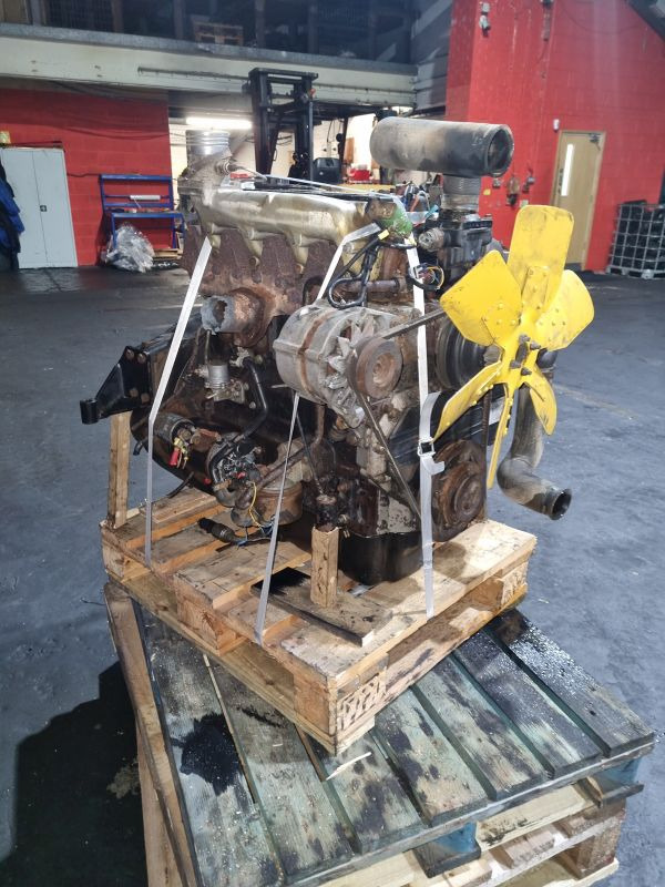 Perkins 1004.40 Engine (Plant) - Motor - Építőipari gépek: 5 kép. Perkins 1004.40 Engine (Plant) - Motor - Építőipari gépek: 5 kép.