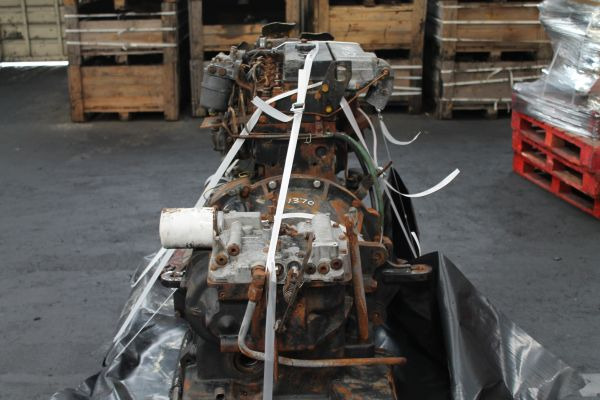 Perkins 1004T - Motor - Építőipari gépek: 5 kép. Perkins 1004T - Motor - Építőipari gépek: 5 kép.