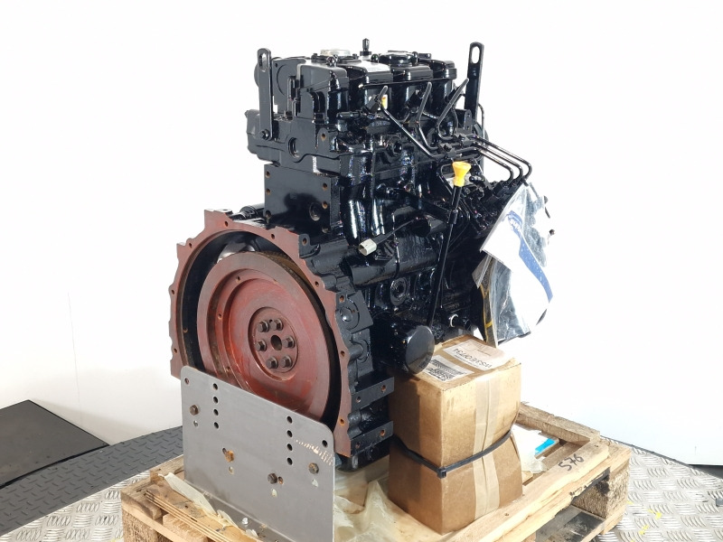 Perkins 403J-17 Engine (JCB Plant) - Motor - Építőipari gépek: 1 kép. Perkins 403J-17 Engine (JCB Plant) - Motor - Építőipari gépek: 1 kép.