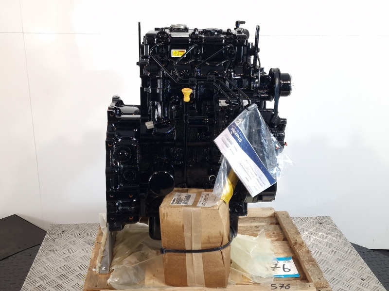 Perkins 403J-17 Engine (JCB Plant) - Motor - Építőipari gépek: 3 kép. Perkins 403J-17 Engine (JCB Plant) - Motor - Építőipari gépek: 3 kép.