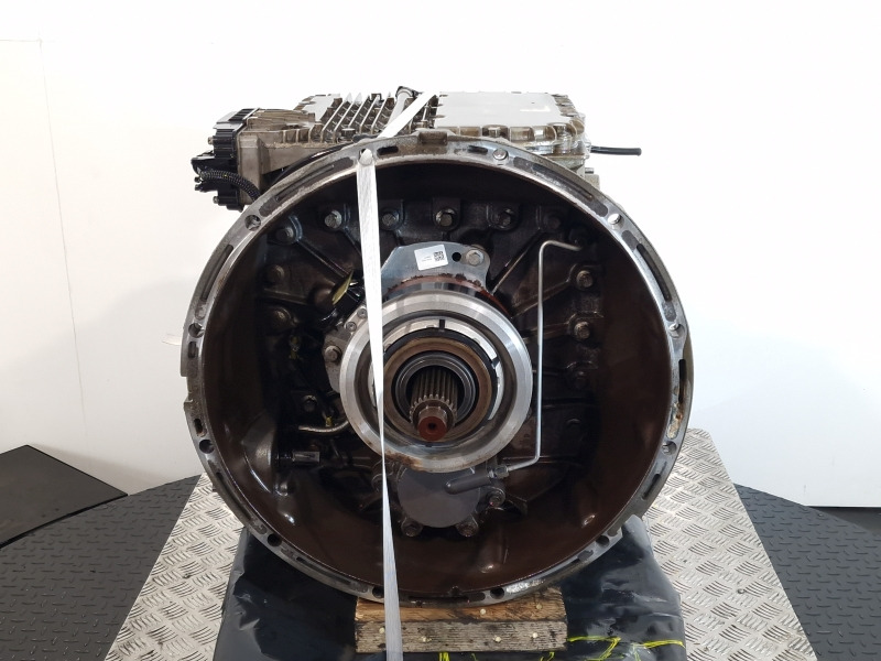 Renault AT2612F Gearbox - Sebességváltó: 2 kép. Renault AT2612F Gearbox - Sebességváltó: 2 kép.