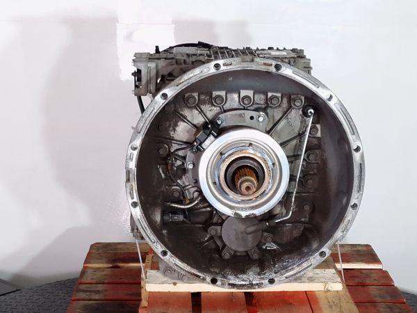 Volvo AT2612D Gearbox - Sebességváltó: 3 kép. Volvo AT2612D Gearbox - Sebességváltó: 3 kép.