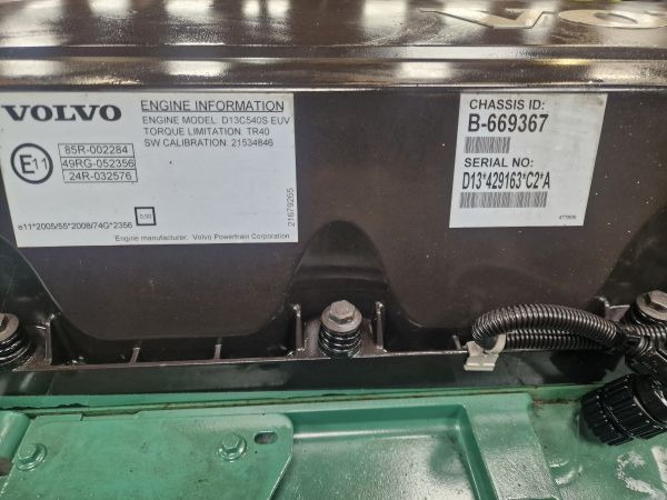 Volvo D13C540S EUV Engine (Truck) - Motor - Teherautó: 2 kép. Volvo D13C540S EUV Engine (Truck) - Motor - Teherautó: 2 kép.