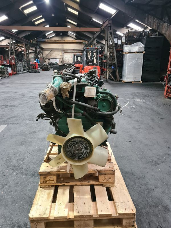 Volvo D4A Perkins 1004 Engine - Motor - Építőipari gépek: 5 kép. Volvo D4A Perkins 1004 Engine - Motor - Építőipari gépek: 5 kép.