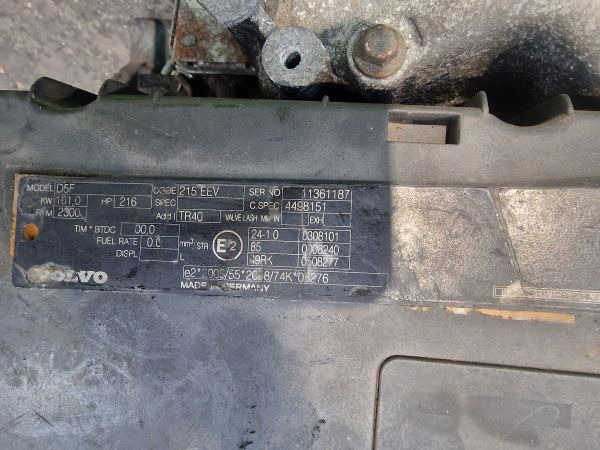 Volvo D5F 215EEV Engine (Truck) - Motor - Teherautó: 2 kép. Volvo D5F 215EEV Engine (Truck) - Motor - Teherautó: 2 kép.