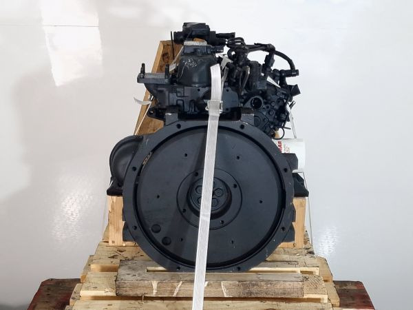 Yanmar 3TNE68-UDW1 Engine (Plant) - Motor - Építőipari gépek: 2 kép. Yanmar 3TNE68-UDW1 Engine (Plant) - Motor - Építőipari gépek: 2 kép.