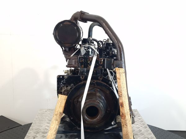 Yanmar 4TNE88-RCC1 Engine (Plant) - Motor - Építőipari gépek: 3 kép. Yanmar 4TNE88-RCC1 Engine (Plant) - Motor - Építőipari gépek: 3 kép.