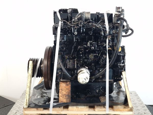 Yanmar 4TNV94L-P Engine (Plant) - Motor - Építőipari gépek: 3 kép. Yanmar 4TNV94L-P Engine (Plant) - Motor - Építőipari gépek: 3 kép.