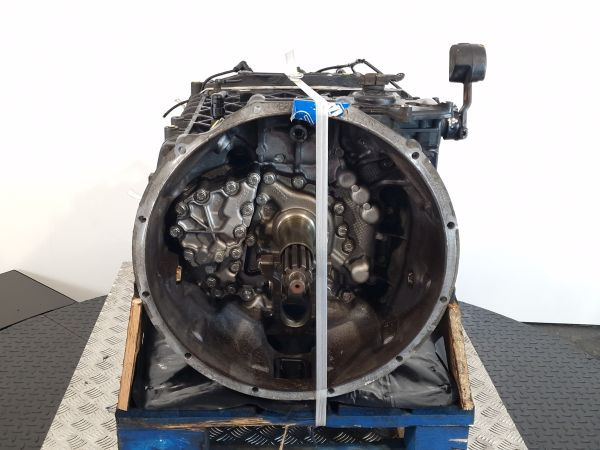 ZF 16S 2220 TD Gearbox - Sebességváltó: 2 kép. ZF 16S 2220 TD Gearbox - Sebességváltó: 2 kép.