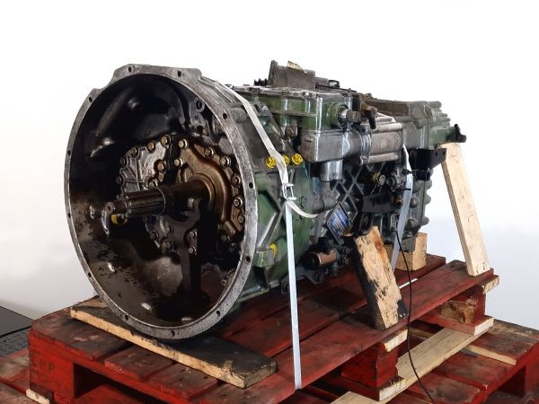 ZF 8S151 Gearbox - Sebességváltó: 1 kép. ZF 8S151 Gearbox - Sebességváltó: 1 kép.