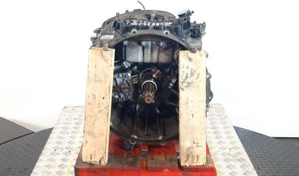 ZF Astronic 12AS1210TO Gearbox 2012 250 - Sebességváltó: 3 kép. ZF Astronic 12AS1210TO Gearbox 2012 250 - Sebességváltó: 3 kép.