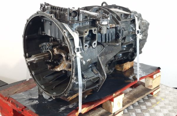 ZF Astronic 12AS1210TO Gearbox - Sebességváltó: 1 kép. ZF Astronic 12AS1210TO Gearbox - Sebességváltó: 1 kép.