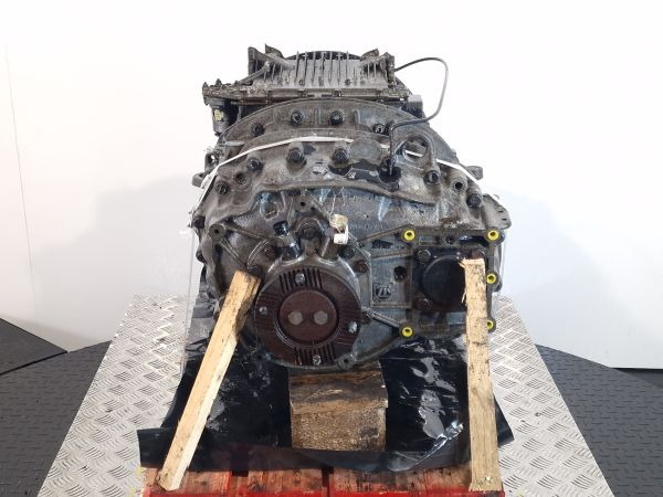 ZF Astronic 12AS1210TO Gearbox - Sebességváltó: 5 kép. ZF Astronic 12AS1210TO Gearbox - Sebességváltó: 5 kép.