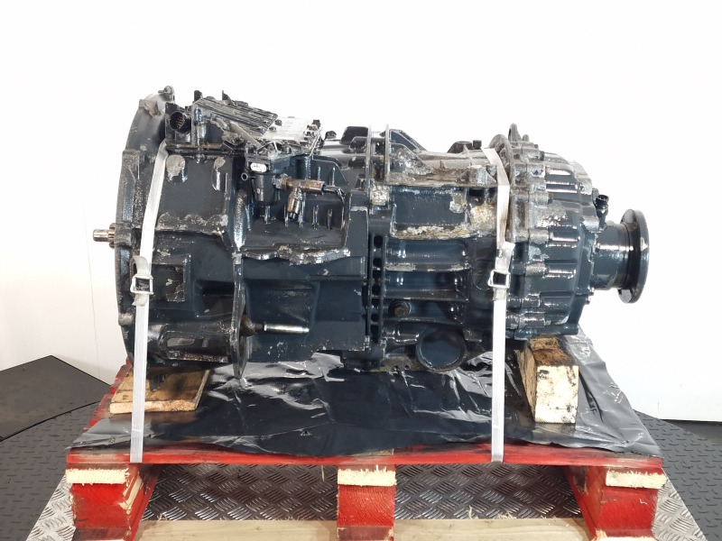 ZF Astronic 12AS1420TD Gearbox - Sebességváltó: 4 kép. ZF Astronic 12AS1420TD Gearbox - Sebességváltó: 4 kép.