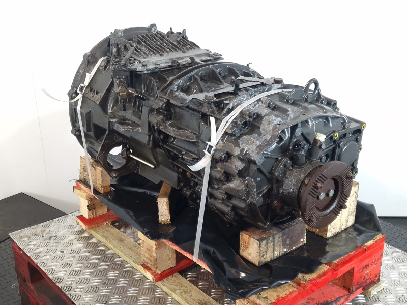 ZF Astronic 12AS1420TO Gearbox - Sebességváltó: 4 kép. ZF Astronic 12AS1420TO Gearbox - Sebességváltó: 4 kép.