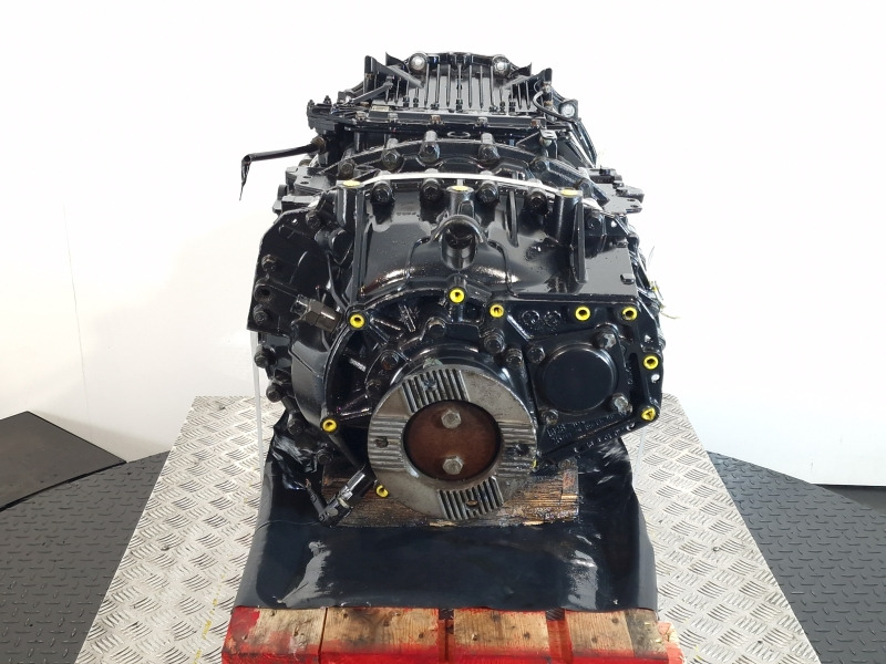 ZF Astronic 12AS2330TD Gearbox - Sebességváltó: 5 kép. ZF Astronic 12AS2330TD Gearbox - Sebességváltó: 5 kép.