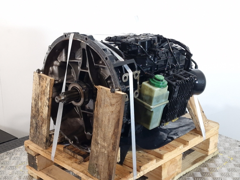 ZF Astronic Lite 6AS800TO Iveco Spec Gearbox - Sebességváltó: 1 kép. ZF Astronic Lite 6AS800TO Iveco Spec Gearbox - Sebességváltó: 1 kép.