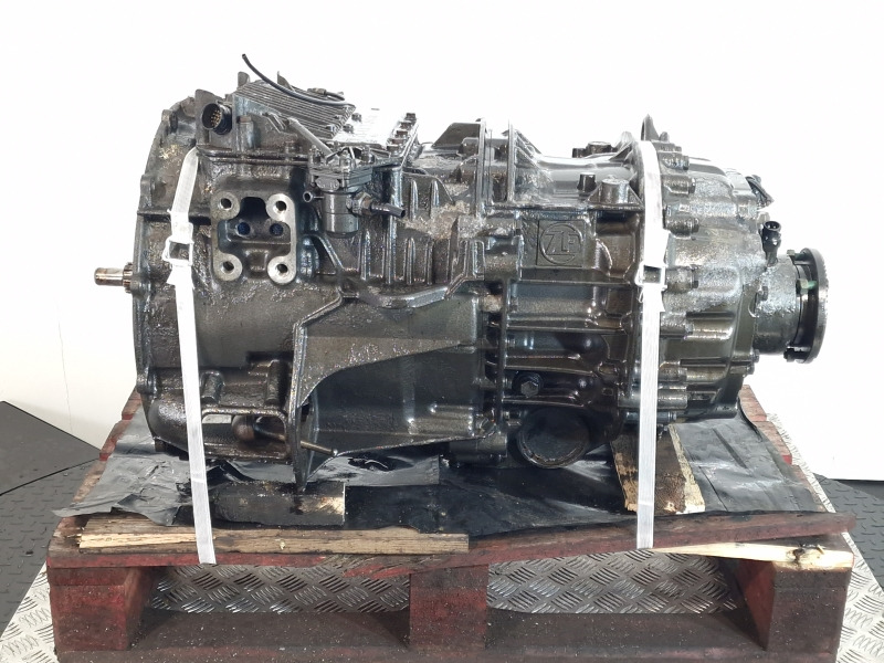 ZF Astronic Mid 12AS1210TO Gearbox - Sebességváltó: 3 kép. ZF Astronic Mid 12AS1210TO Gearbox - Sebességváltó: 3 kép.