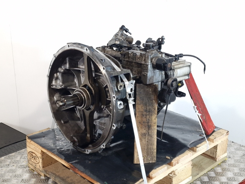 ZF Ecolite 6S800TO / STO8006 Volvo Spec Gearbox - Sebességváltó: 1 kép. ZF Ecolite 6S800TO / STO8006 Volvo Spec Gearbox - Sebességváltó: 1 kép.