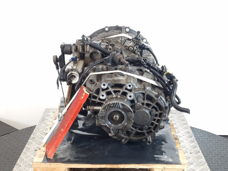 ZF Ecolite 6S800TO / STO8006 Volvo Spec Gearbox - Sebességváltó: 5 kép. ZF Ecolite 6S800TO / STO8006 Volvo Spec Gearbox - Sebességváltó: 5 kép.