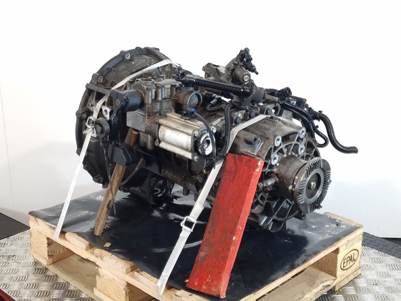 ZF Ecolite 6S800TO / STO8006 Volvo Spec Gearbox - Sebességváltó: 4 kép. ZF Ecolite 6S800TO / STO8006 Volvo Spec Gearbox - Sebességváltó: 4 kép.
