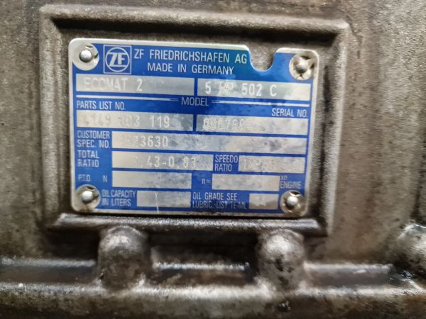 ZF Ecomat 2 5HP502C Gearbox - Sebességváltó: 2 kép. ZF Ecomat 2 5HP502C Gearbox - Sebességváltó: 2 kép.