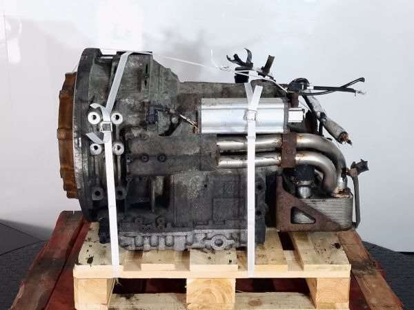 ZF Ecomat 2 6HP502C Gearbox - Sebességváltó: 3 kép. ZF Ecomat 2 6HP502C Gearbox - Sebességváltó: 3 kép.