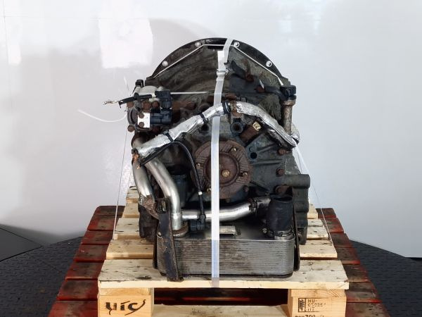 ZF Ecomat 2 6HP502C Gearbox - Sebességváltó: 5 kép. ZF Ecomat 2 6HP502C Gearbox - Sebességváltó: 5 kép.