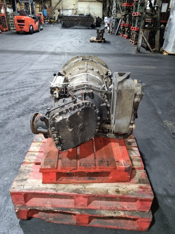 ZF Ecomat 5HP502C Gearbox - Sebességváltó: 5 kép. ZF Ecomat 5HP502C Gearbox - Sebességváltó: 5 kép.