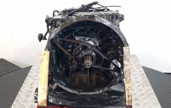 ZF Ecomid 9S1310 TO Gearbox - Sebességváltó: 3 kép. ZF Ecomid 9S1310 TO Gearbox - Sebességváltó: 3 kép.