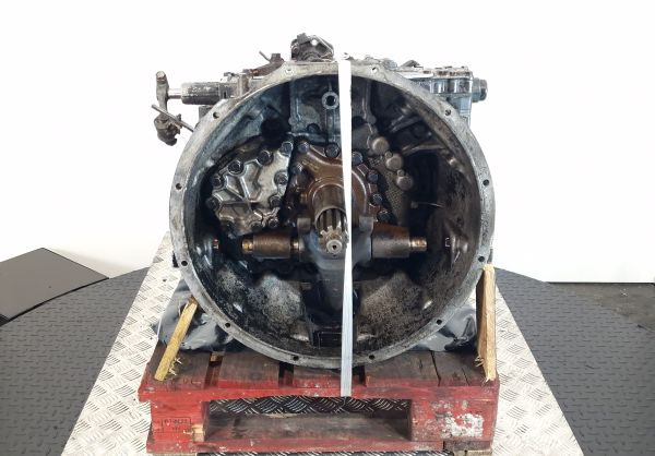 ZF Ecosplit 16S 2220 TO Gearbox - Sebességváltó: 3 kép. ZF Ecosplit 16S 2220 TO Gearbox - Sebességváltó: 3 kép.