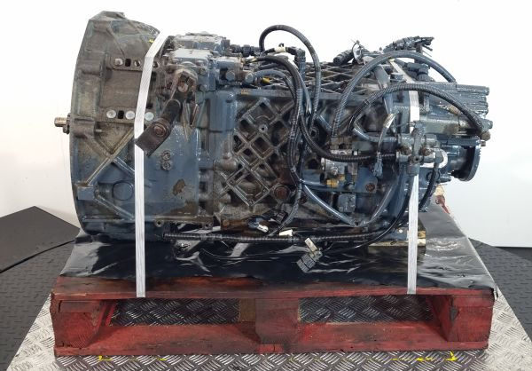 ZF Ecosplit 8S151 Gearbox - Sebességváltó: 3 kép. ZF Ecosplit 8S151 Gearbox - Sebességváltó: 3 kép.