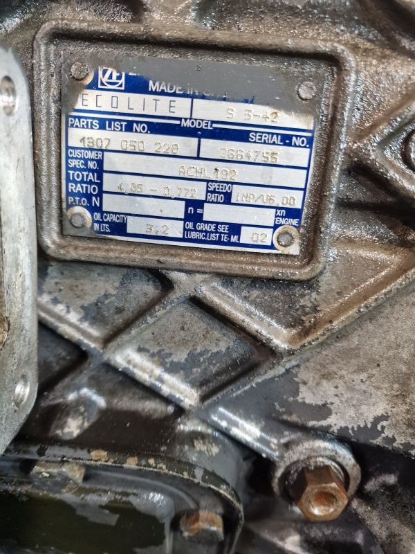 Sebességváltó ZF S5-42 Ecolite Gearbox: 11 kép. Sebességváltó ZF S5-42 Ecolite Gearbox: 11 kép.