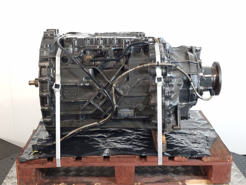 ZF Traxon 12TX2210TD DAF Spec Gearbox - Sebességváltó: 3 kép. ZF Traxon 12TX2210TD DAF Spec Gearbox - Sebességváltó: 3 kép.
