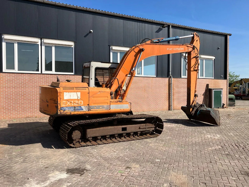 Fiat Hitachi EX120 - Lánctalpas kotró: 3 kép. Fiat Hitachi EX120 - Lánctalpas kotró: 3 kép.