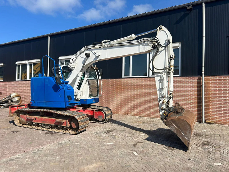 Hyundai ROBEX145LCR-9A - Lánctalpas kotró: 4 kép. Hyundai ROBEX145LCR-9A - Lánctalpas kotró: 4 kép.