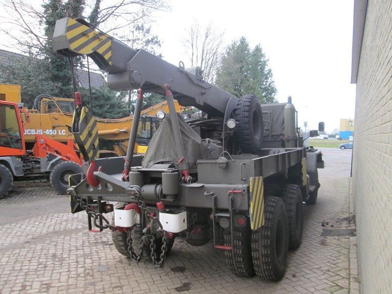 Darus autó International wrecker: 9 kép.