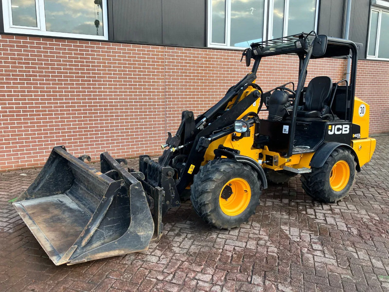 JCB 403 PLUS - Kompakt lánctalpas rakodó: 1 kép. JCB 403 PLUS - Kompakt lánctalpas rakodó: 1 kép.