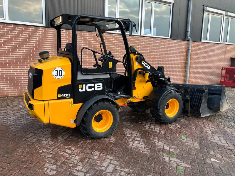 JCB 403 PLUS - Kompakt lánctalpas rakodó: 2 kép. JCB 403 PLUS - Kompakt lánctalpas rakodó: 2 kép.
